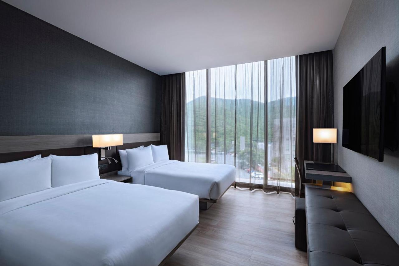 Ac Hotel By Marriott Monterrey Valle San Pedro Garza Garcia Exterior photo